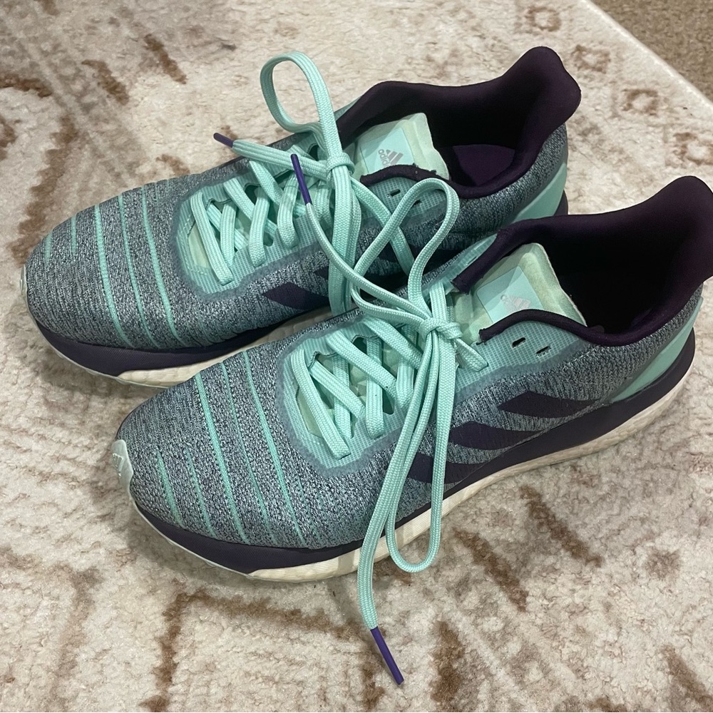 Adidas Tennishoes